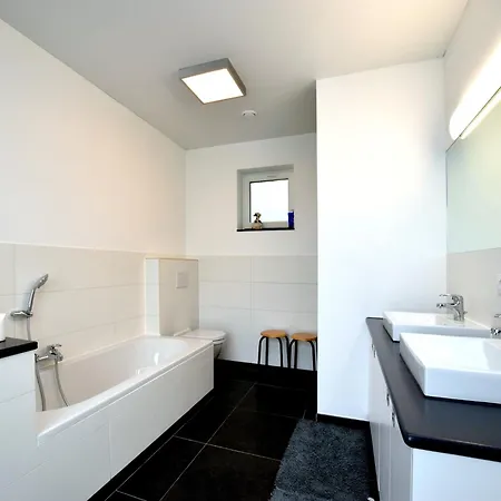 Luxurious With Sauna *