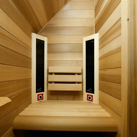 Дом отдыха Luxurious With Sauna Сом-Лёз