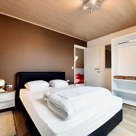 Luxurious With Sauna Dom wakacyjny Somme-Leuze